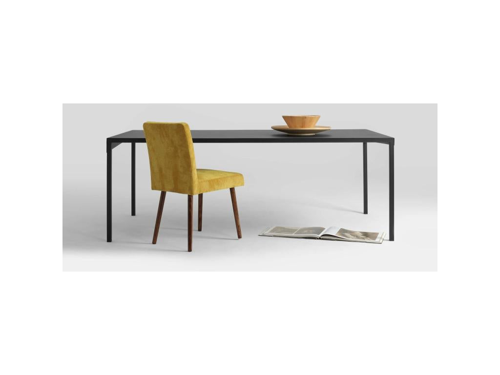Doucezen dining table
